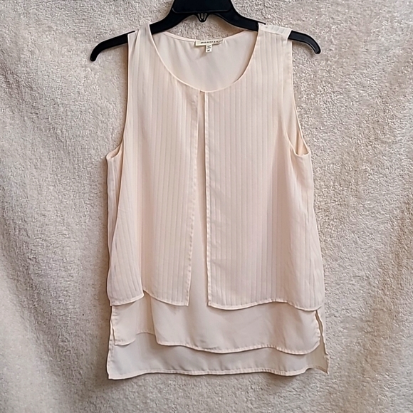 Monteau Tops - Cream sleeveless top, size medium